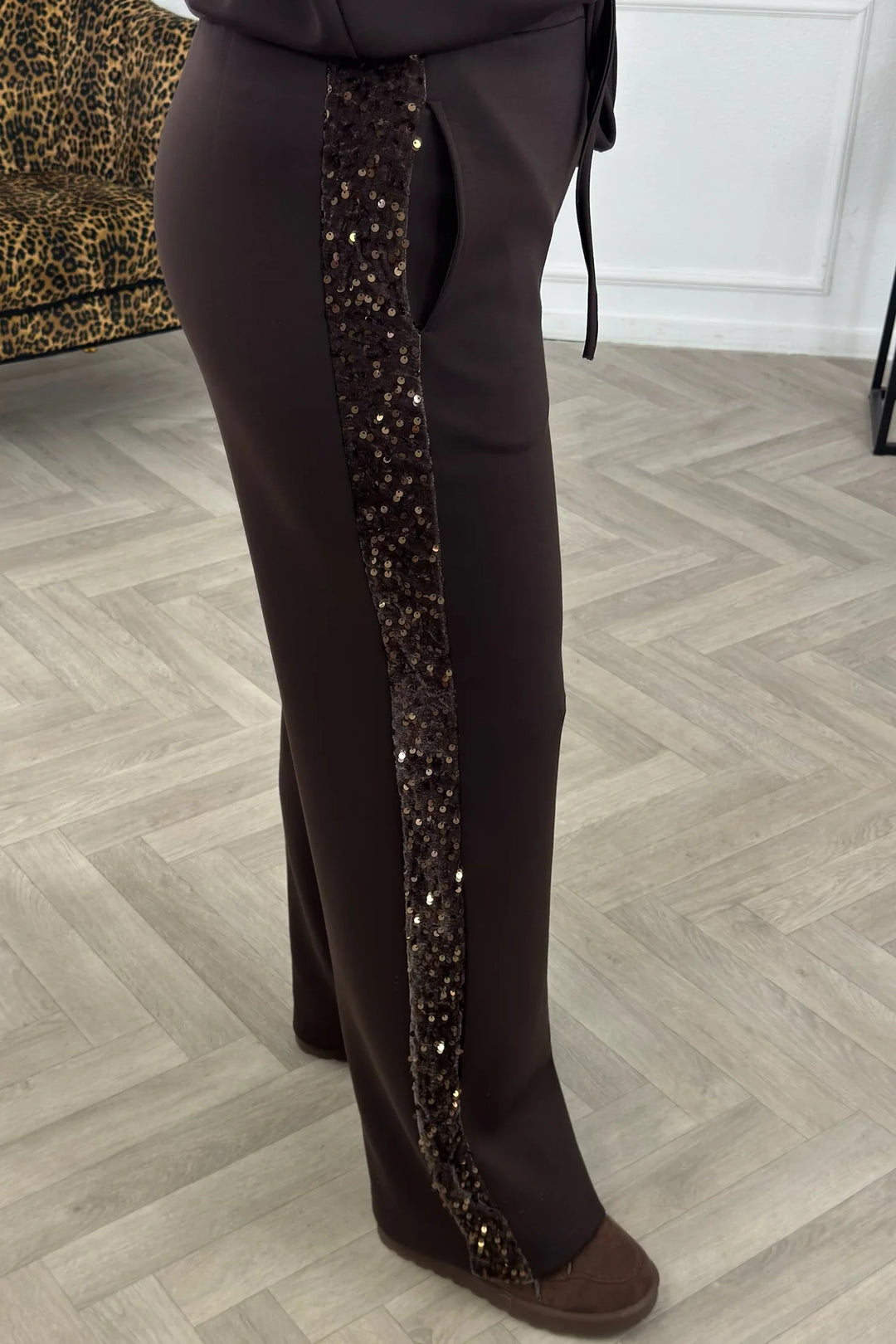 dámská sada s třpytivými rukávy